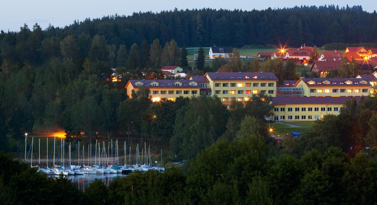 Lipno Wellness - Frymburk Hotel Private Family Room Eksteriør bilde