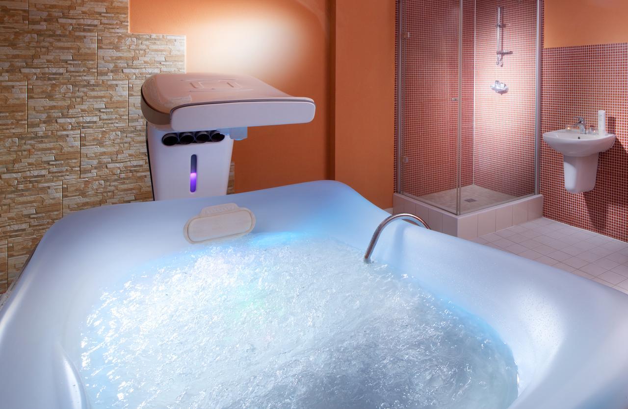 Lipno Wellness - Frymburk Hotel Private Family Room Eksteriør bilde